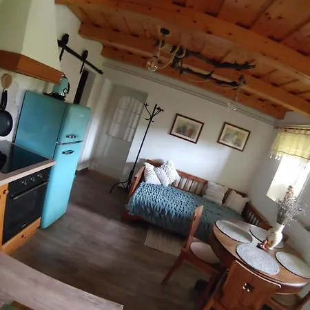 Pocitniska Hisa Prlecka 펜션 Miklavz pri Ormozu